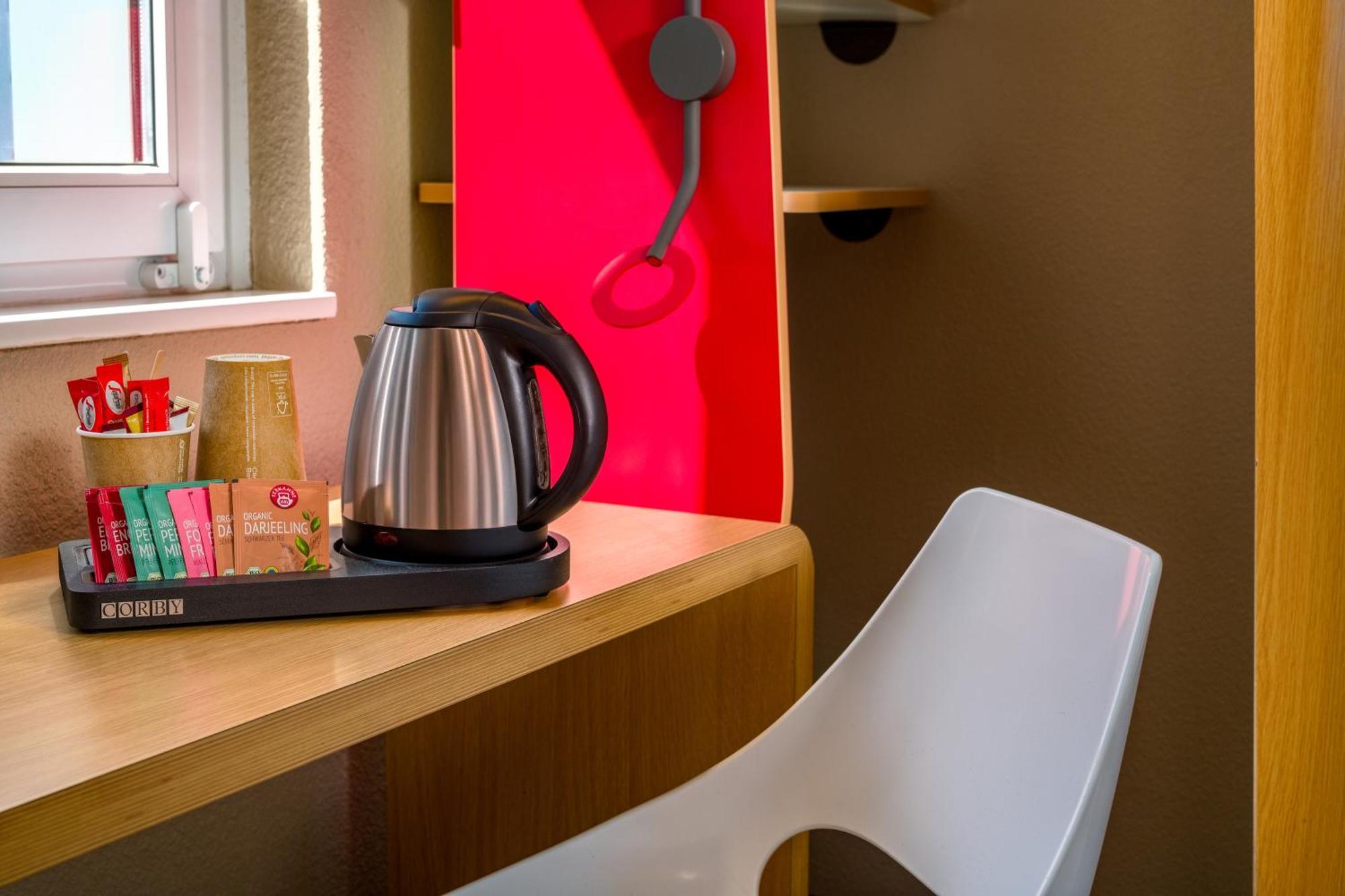 Ibis Hotel Hamburg St. Pauli Messe Exteriör bild